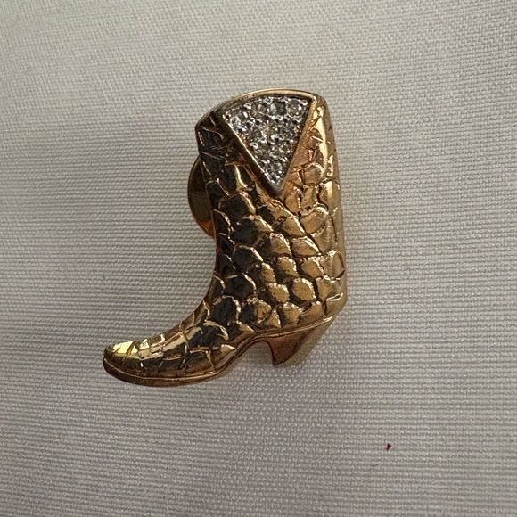 Vintage 80s Panetta Cowboy Boot Pin Gold Tone Crystal Tie Tack Jewelry Western - Picture 1 of 6